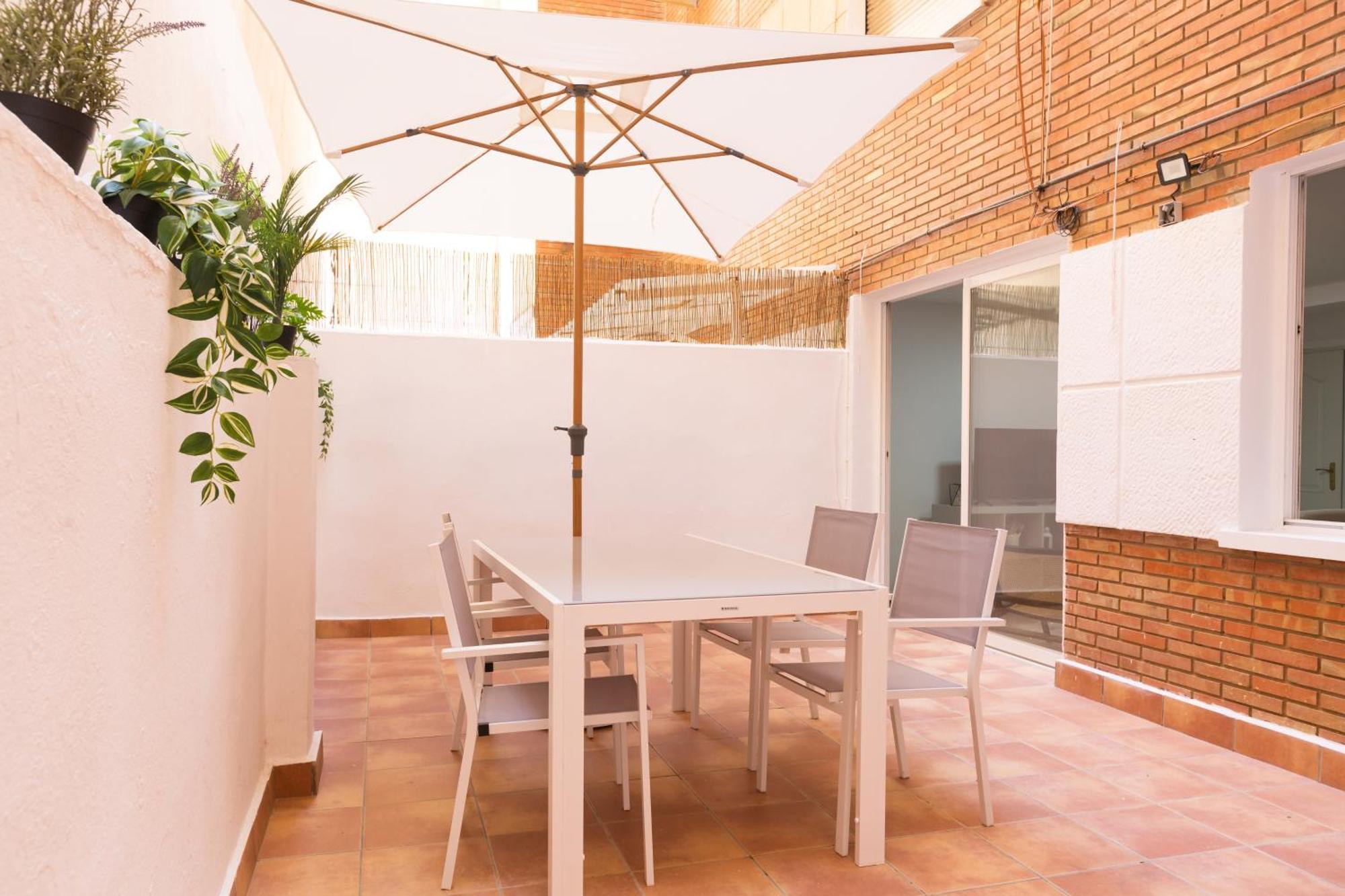 Charming Apartment Malagas Moon Exterior foto